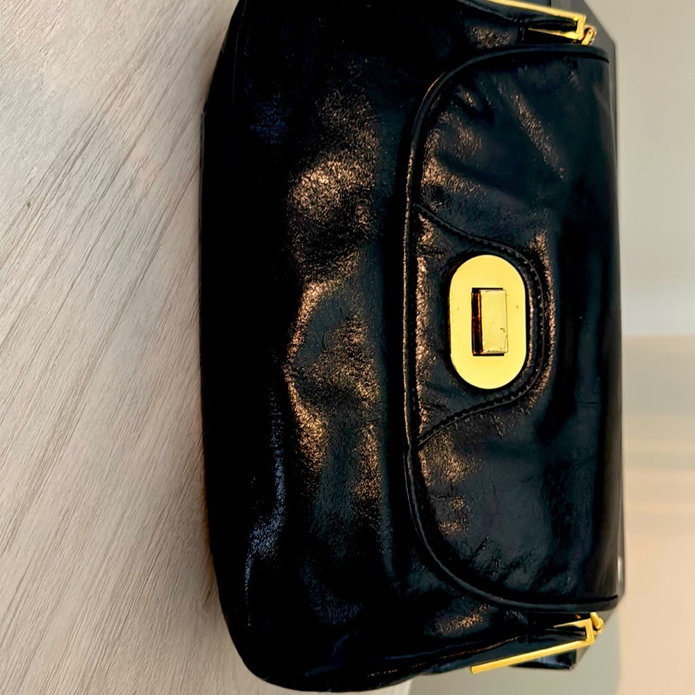 🎊 Worn once black Badgley Mischka handbag